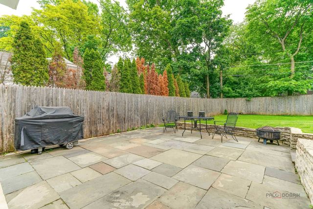 783 Green Briar Lane, Lake Forest, IL 60045