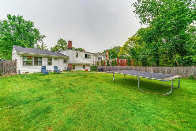 783 Green Briar Lane, Lake Forest, IL 60045