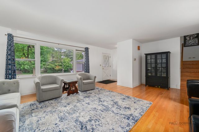 783 Green Briar Lane, Lake Forest, IL 60045