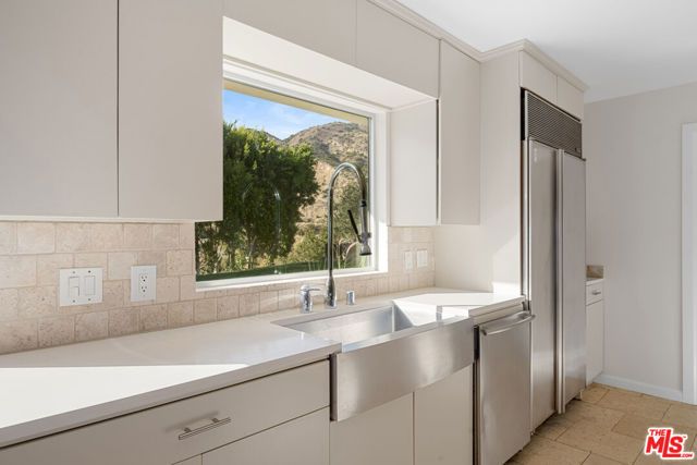 3505 Coast View Drive, Malibu, CA 90265