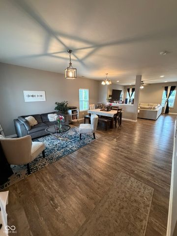 9118 Tansel Creek Drive, Indianapolis, IN 46234
