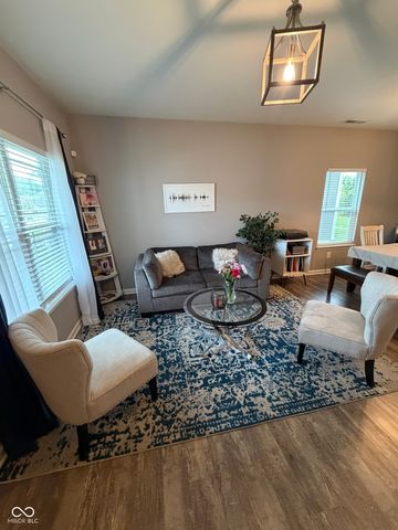 9118 Tansel Creek Drive, Indianapolis, IN 46234