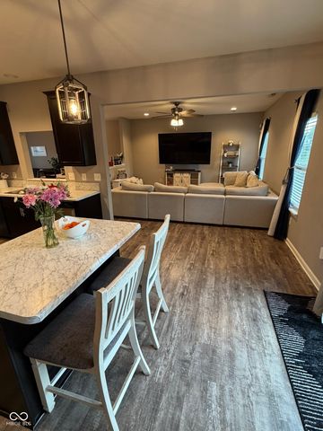 9118 Tansel Creek Drive, Indianapolis, IN 46234