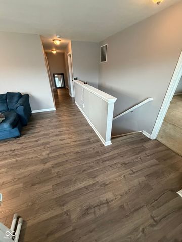 9118 Tansel Creek Drive, Indianapolis, IN 46234