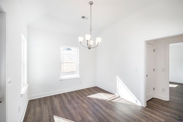 200 Collins Estate Avenue, Centerville, GA 31028