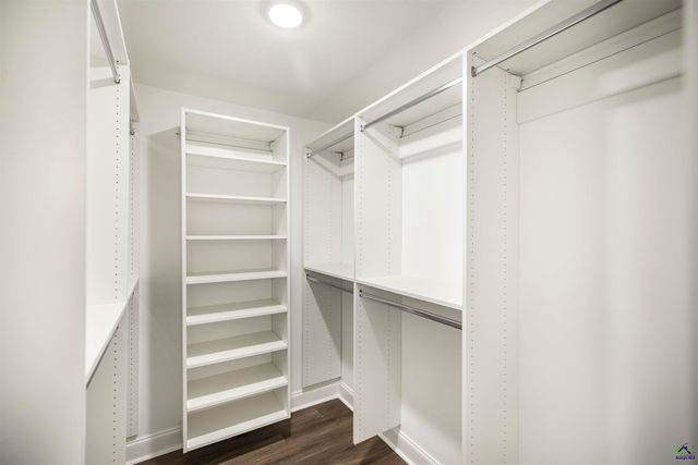 200 Collins Estate Avenue, Centerville, GA 31028