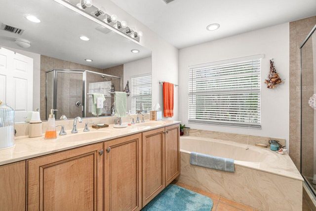 7890 Jewelwood Drive, Boynton Beach, FL 33437