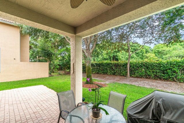 7890 Jewelwood Drive, Boynton Beach, FL 33437