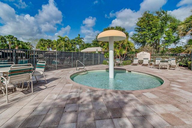 7890 Jewelwood Drive, Boynton Beach, FL 33437
