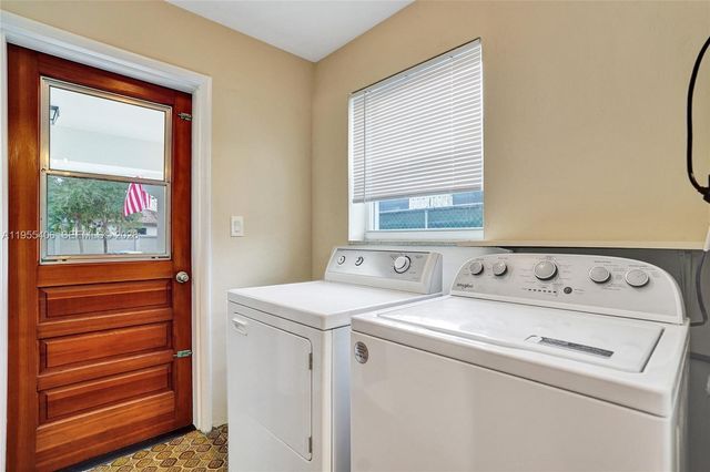 4987 SW 25th Ave, Dania Beach, FL 33312