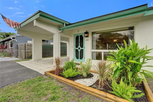 4987 SW 25th Ave, Dania Beach, FL 33312