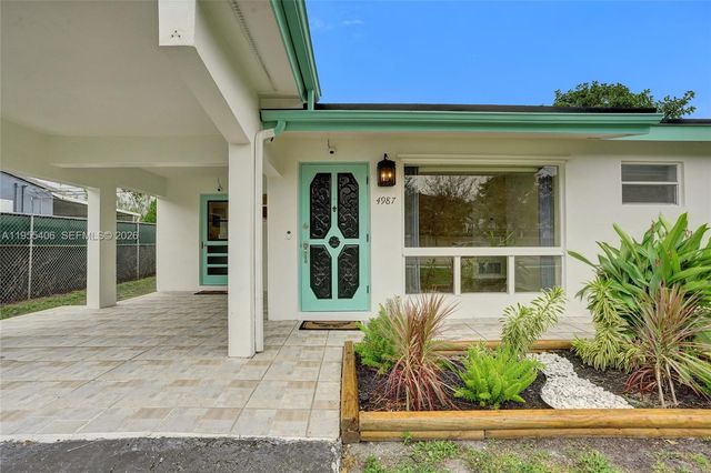 4987 SW 25th Ave, Dania Beach, FL 33312