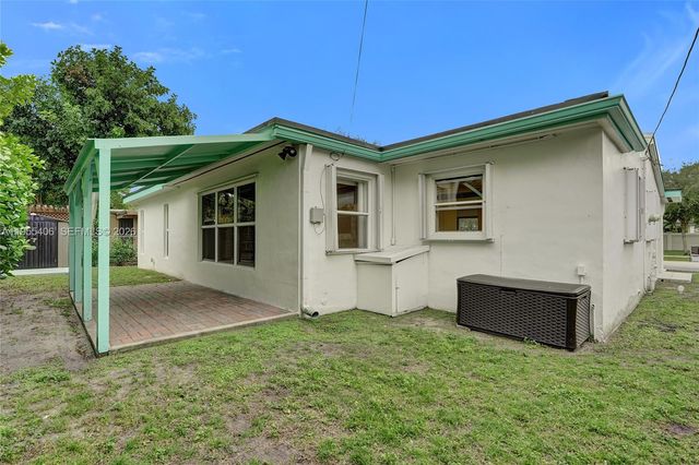 4987 SW 25th Ave, Dania Beach, FL 33312