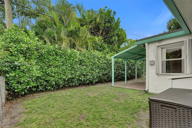 4987 SW 25th Ave, Dania Beach, FL 33312