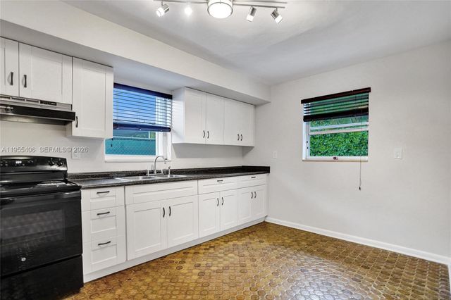 4987 SW 25th Ave, Dania Beach, FL 33312