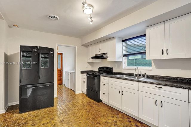 4987 SW 25th Ave, Dania Beach, FL 33312