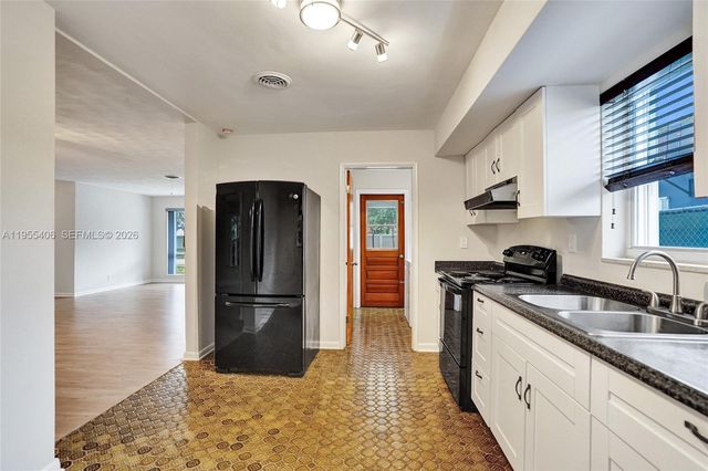 4987 SW 25th Ave, Dania Beach, FL 33312