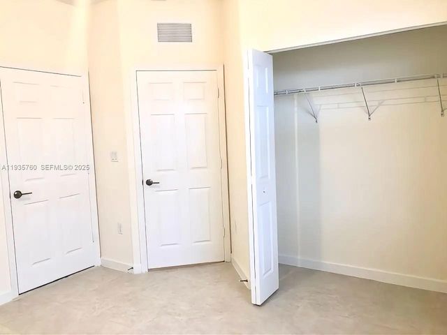 3276 W 106th Ter 3276, Hialeah, FL 33018