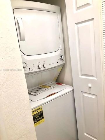 3276 W 106th Ter 3276, Hialeah, FL 33018