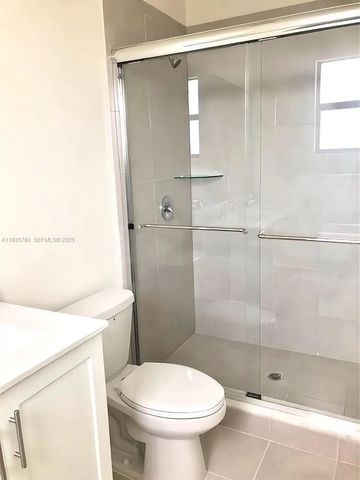 3276 W 106th Ter 3276, Hialeah, FL 33018