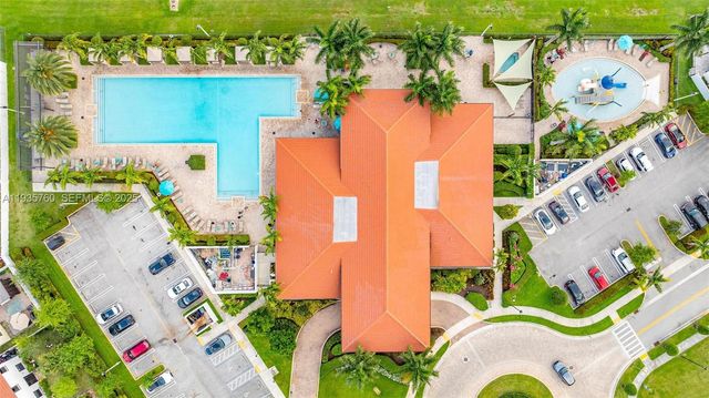 3276 W 106th Ter 3276, Hialeah, FL 33018