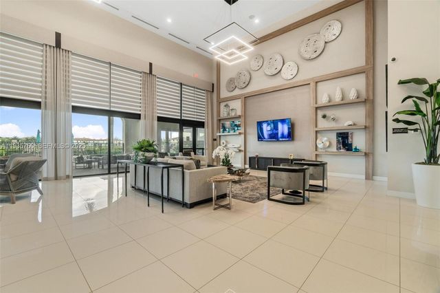 3276 W 106th Ter 3276, Hialeah, FL 33018