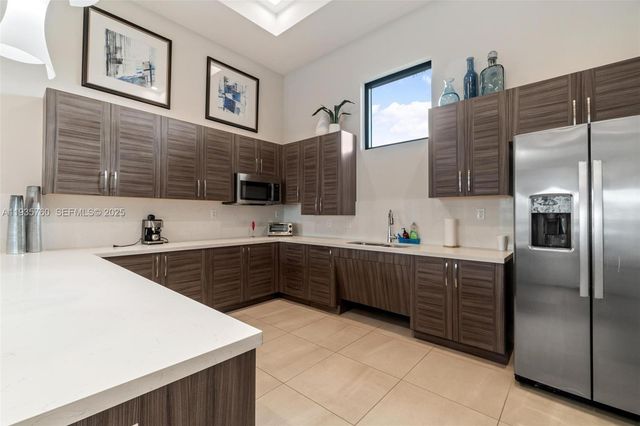 3276 W 106th Ter 3276, Hialeah, FL 33018