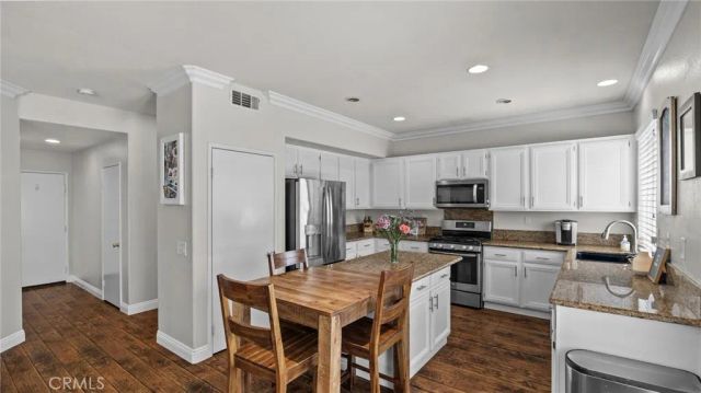 1428 Roadrunner Drive, Corona, CA 92881