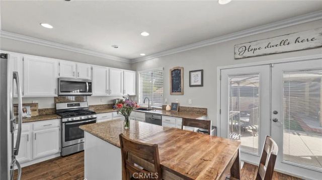 1428 Roadrunner Drive, Corona, CA 92881