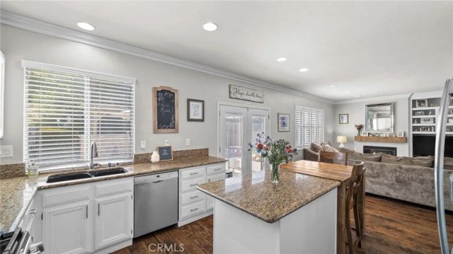 1428 Roadrunner Drive, Corona, CA 92881