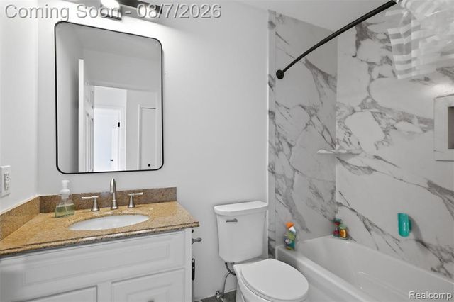 39625 Village Wood Lane, Novi, MI 48375