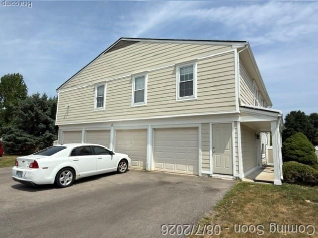 39625 Village Wood Lane, Novi, MI 48375