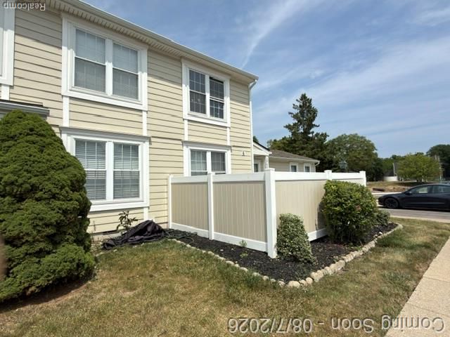 39625 Village Wood Lane, Novi, MI 48375