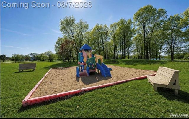 39625 Village Wood Lane, Novi, MI 48375
