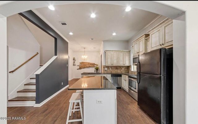 121 Chimney Rock Boulevard, Lafayette, LA 70508