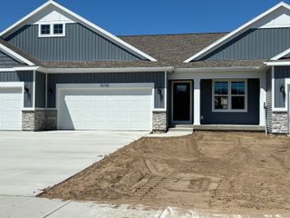 15735 Hawley Drive 32, Grand Haven, MI 49417