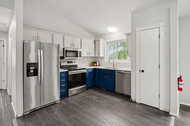 4449 W 144th Street, Savage, MN 55378