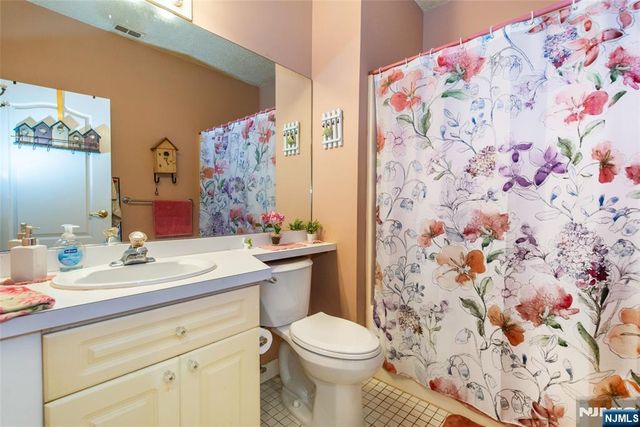 308 Brittany 308, Wayne, NJ 07470