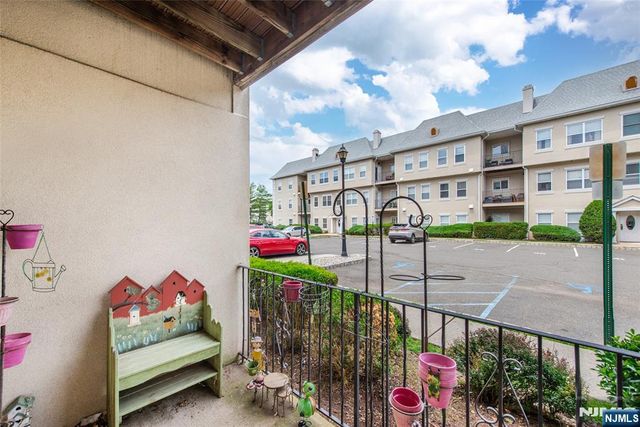 308 Brittany 308, Wayne, NJ 07470
