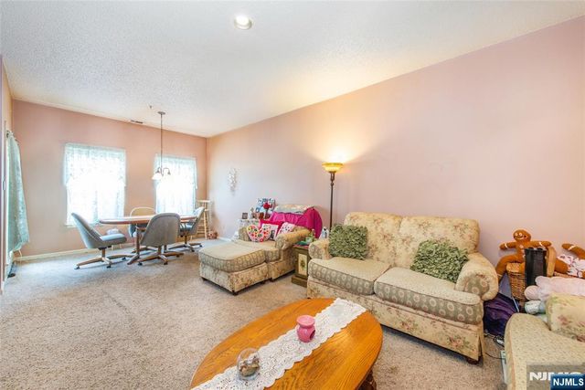 308 Brittany 308, Wayne, NJ 07470