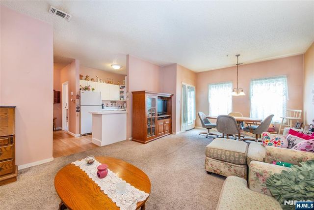 308 Brittany 308, Wayne, NJ 07470