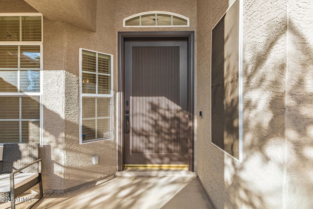 Image 18 of property listing at 11140 E WHITE FEATHER Lane, Scottsdale, AZ 85262