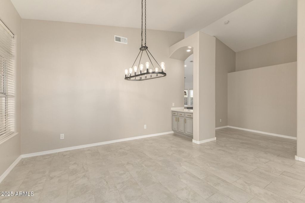 Image 29 of property listing at 11140 E WHITE FEATHER Lane, Scottsdale, AZ 85262