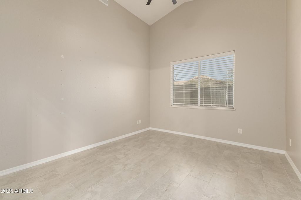 Image 44 of property listing at 11140 E WHITE FEATHER Lane, Scottsdale, AZ 85262