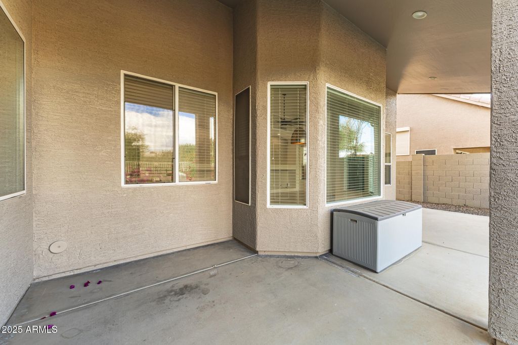 Image 54 of property listing at 11140 E WHITE FEATHER Lane, Scottsdale, AZ 85262