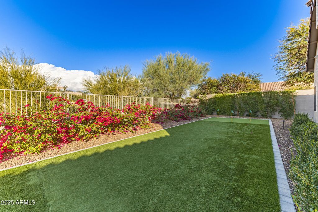 Image 58 of property listing at 11140 E WHITE FEATHER Lane, Scottsdale, AZ 85262