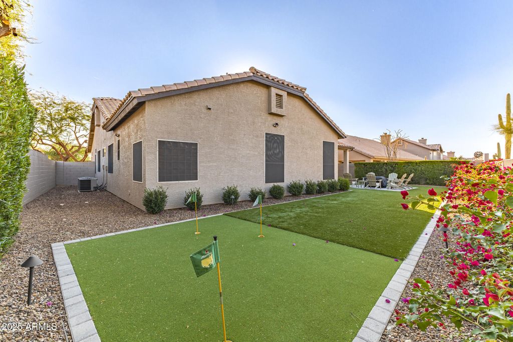 Image 59 of property listing at 11140 E WHITE FEATHER Lane, Scottsdale, AZ 85262