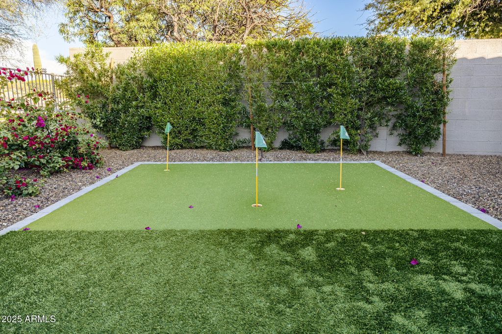 Image 60 of property listing at 11140 E WHITE FEATHER Lane, Scottsdale, AZ 85262