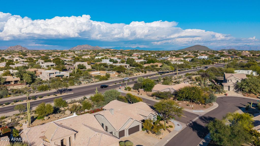Image 62 of property listing at 11140 E WHITE FEATHER Lane, Scottsdale, AZ 85262