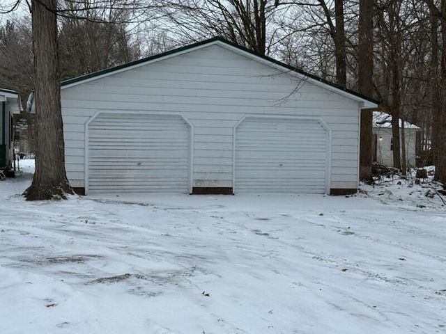 4095 E Shore Drive, Stanton, MI 48888